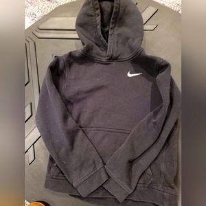 EuC Nike hoodie size large